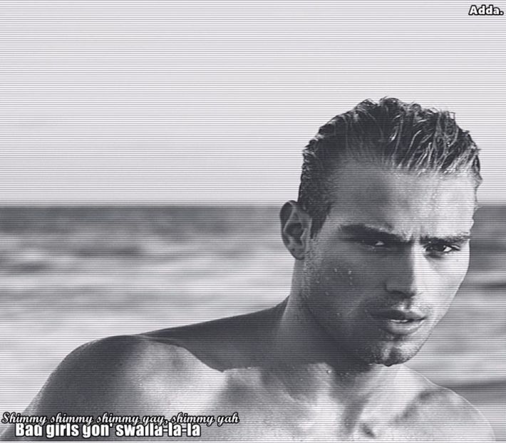 》In loc sa zici merci ca nu-s bleg si ies la timp, te iei de mine.. *are spume pe el+ - SO1xE07 I said I catch u if u fall