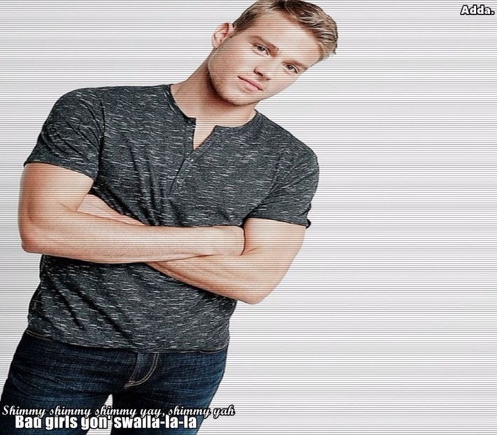 》Mereu am dreptate... *zambeste larg si o saruta apasat pe obraz*=))) - SO1xE07 I said I catch u if u fall