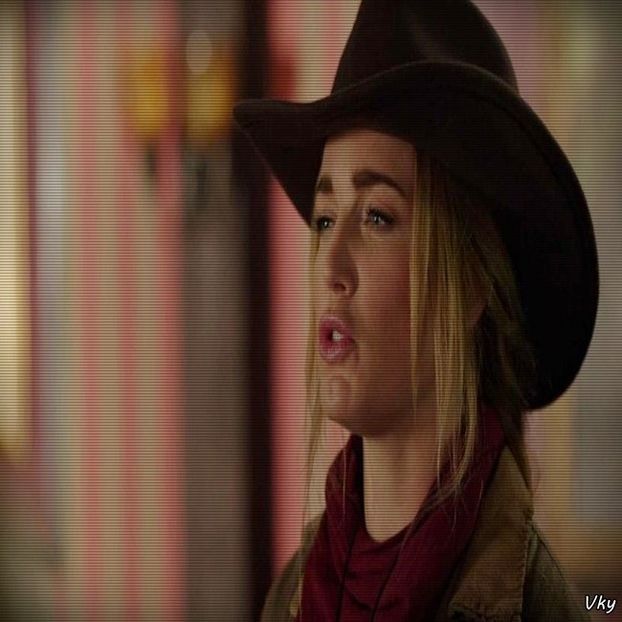 ▬ ❝Nu ai mereu dreptate, doar te las sa ai impresia asta.❞ =))))))))))))) - SO1xE07 I said I catch u if u fall