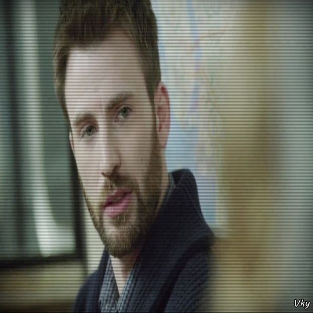 ▬ ❝Banuiesc, dar momentan sunt multumit si cu atat.❞ Ii distrage Caity atentia cand o vede in - SO1xE07 I said I catch u if u fall