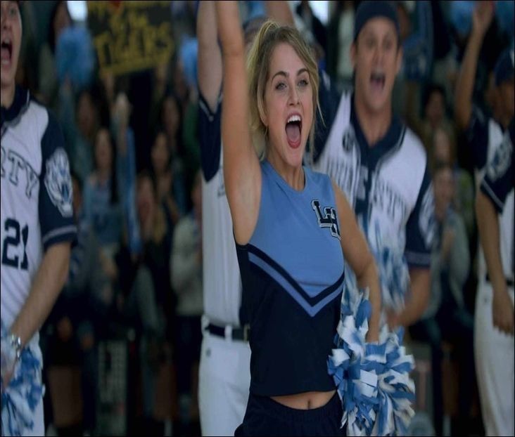 ⤑ᵖᶤᶰᵏĿЄ♏ØИÂÐЄ ┊ma bucur ca esti fericita..meriti:x# o strange tare in brate si se(clicl - SO1xE07 I said I catch u if u fall