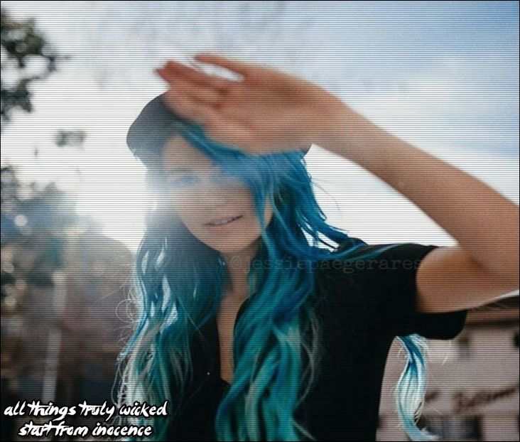 ϟ⚝. Mεямαιd Qυεεи ☪☂ [cl] [#sta intr-un colt de camera prinsa intr-o discutie cu Brandon - SO1xE07 I said I catch u if u fall