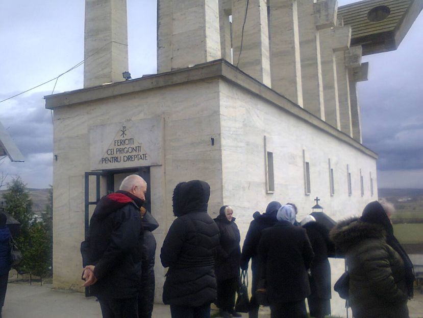 Fotografie4999 - 2019 PELERINAJ LA MĂNĂSTIREA PRISLOP MONUMENT MARTIRI AIUD M MIHAI VODĂ