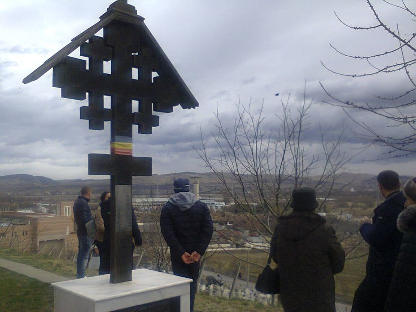 Fotografie5004 - 2019 PELERINAJ LA MĂNĂSTIREA PRISLOP MONUMENT MARTIRI AIUD M MIHAI VODĂ