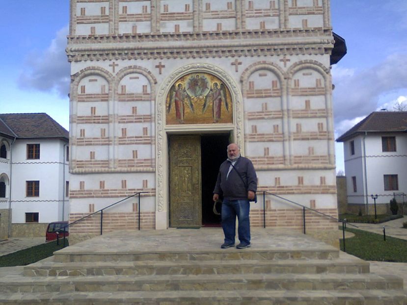 Fotografie5014 - 2019 PELERINAJ LA MĂNĂSTIREA PRISLOP MONUMENT MARTIRI AIUD M MIHAI VODĂ