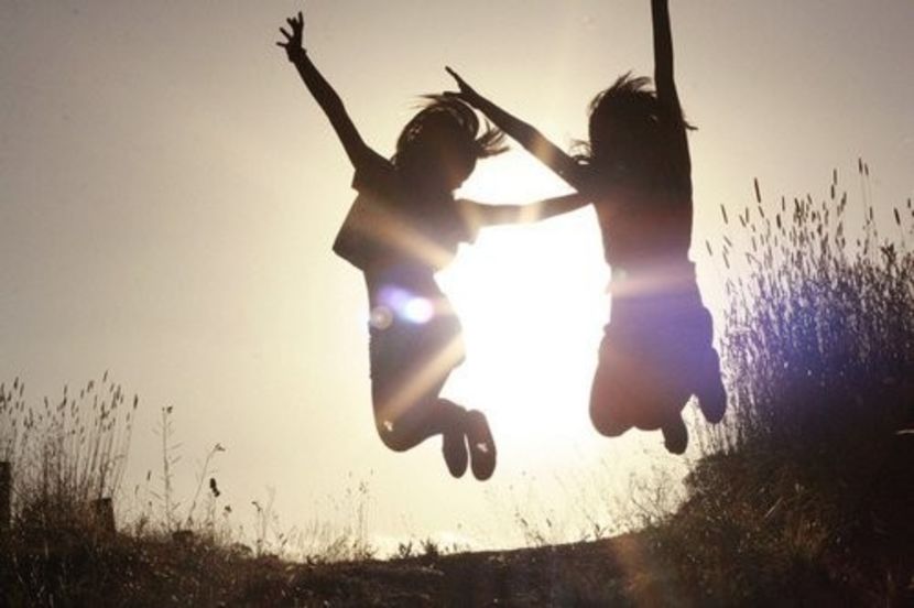 167706_1674147425786_1600454262_31604045_6969721_n_large - b-About me-b