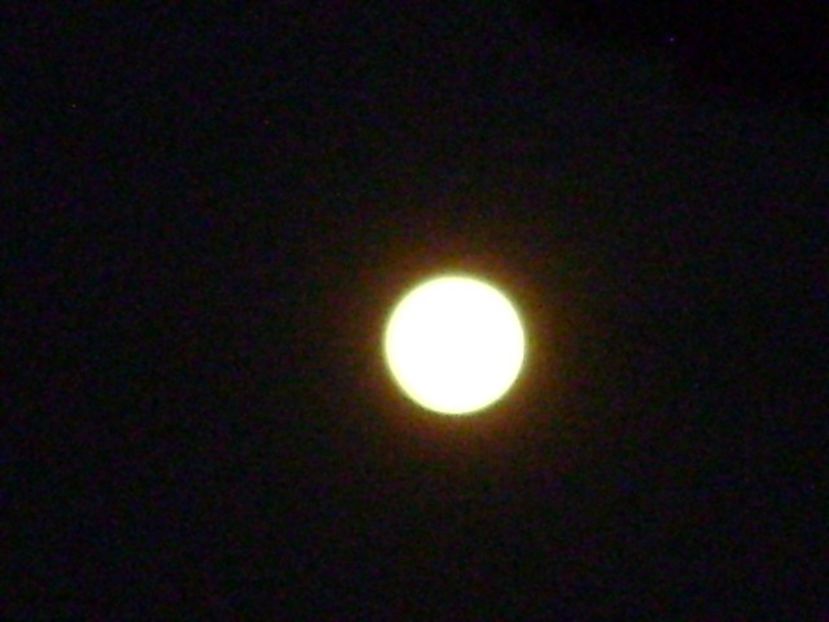 Luna in crestere in Fecioara - Luna - Soarele si norii - 1