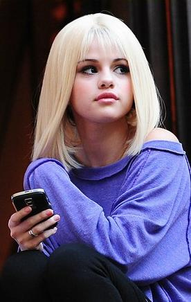 3174683529_54db5a4313 - Selena Gomez BLONDA