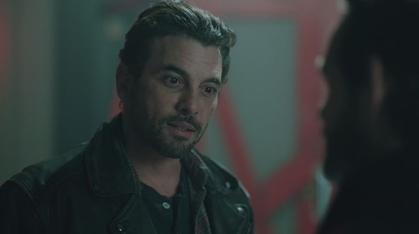 ▬ ❝Destul de multi incat sa am doua fete mari. L-am facut si de tanar ce pot sa zic, dar am destui - SO2xE01 Whats with ur behaviour