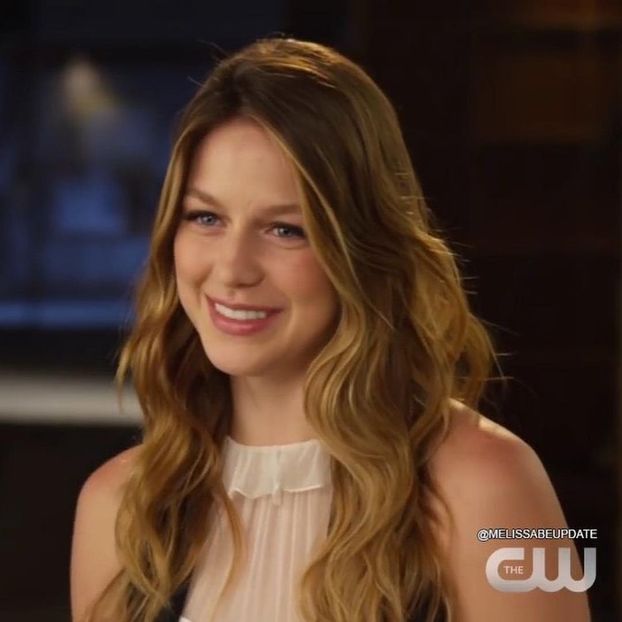 ⤑ᵖᶤᶰᵏĿЄ♏ØИÂÐЄ ┊ohh atunci hai sa iesim la aer# se trage din imbratisare dar(click - SO2xE02 Make my world light up