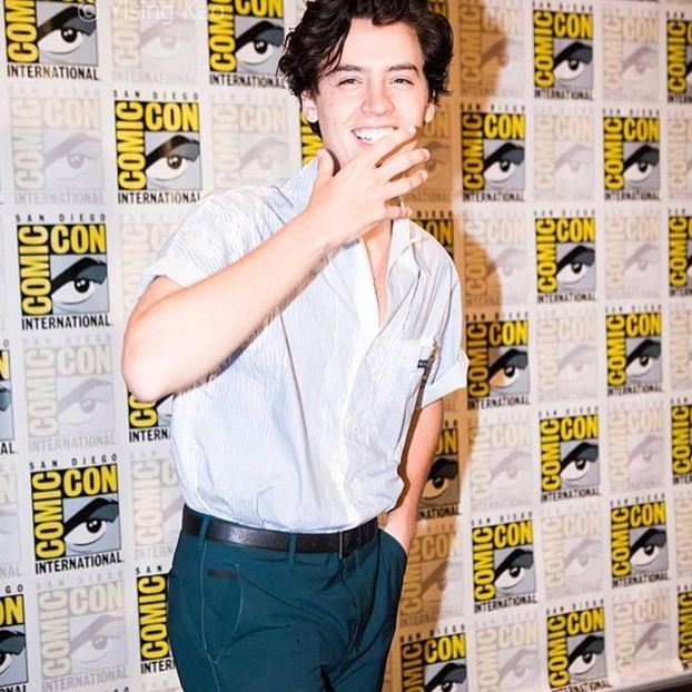 ⤑ᵖᶤᶰᵏĿЄ♏ØИÂÐЄ ┊tu ma dai jos?eu stau bine..tu daca te imping( - SO2xE02 Make my world light up