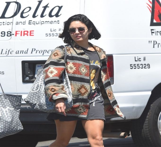 ×✎･e҉f҉f҉u҉l҉g҉e҉n҉t҉ ♦ ҉d҉r҉e҉a҉m҉s҉ ✖™ când în stânga-i, când în dreapta-i în speranța că - All of these games all of our ways