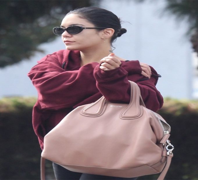 ×✎･e҉f҉f҉u҉l҉g҉e҉n҉t҉ ♦ ҉d҉r҉e҉a҉m҉s҉ ✖™ îi ofere un indiciu cu privire la locul spre care se îndrep - All of these games all of our ways