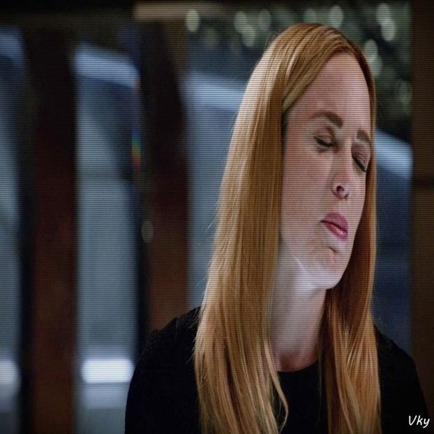 ▬ Ii sare in spate lui Kris si o pupa pe cap. ❝La multi ani, fa iubire!❞=)))))) - SO2xE03 Have you got no shame