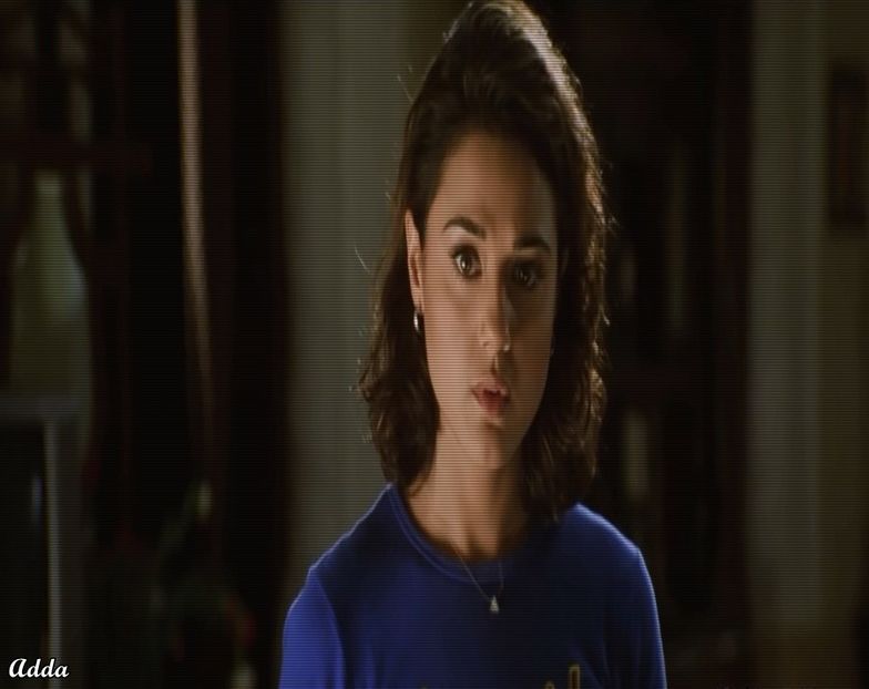 》Offff, calmează-te. Sunt sigură că lucrurile n-or să rămână așa...*Se uită tristă la el* =))). - SO2xE04 Im in my best condition