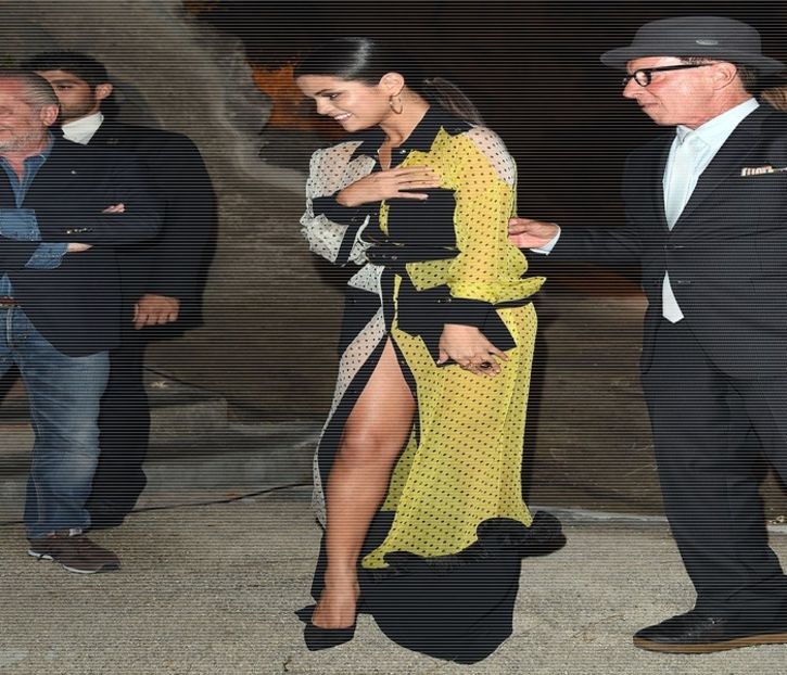 ̷͡︽.　 sʇɐıuҽp˛ᶤ̑̑͝͝ᵖ̑͝ˢ .; cuse nici pe departe cât a făcut-o chiar a a sa proprie, de a cere ceva - All of these games all of our ways