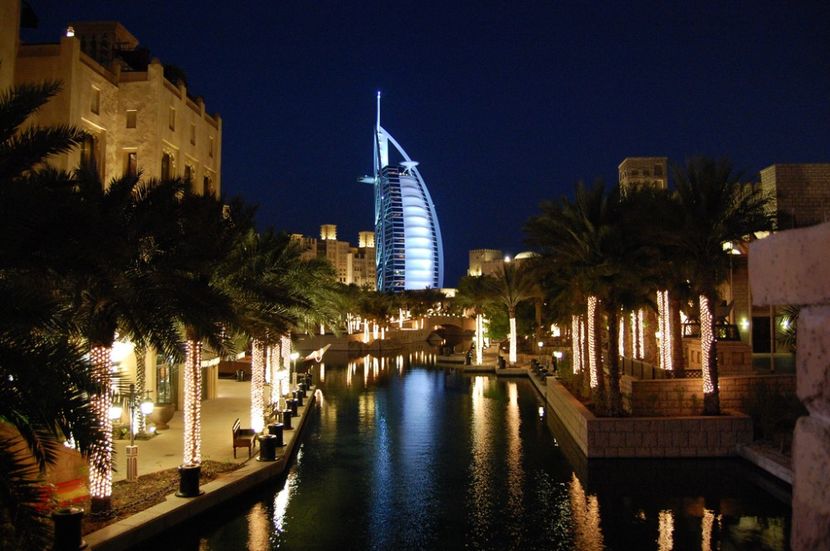 Dubai-orașul-viitorului-noaptea-lumini - 1-Dubai-1