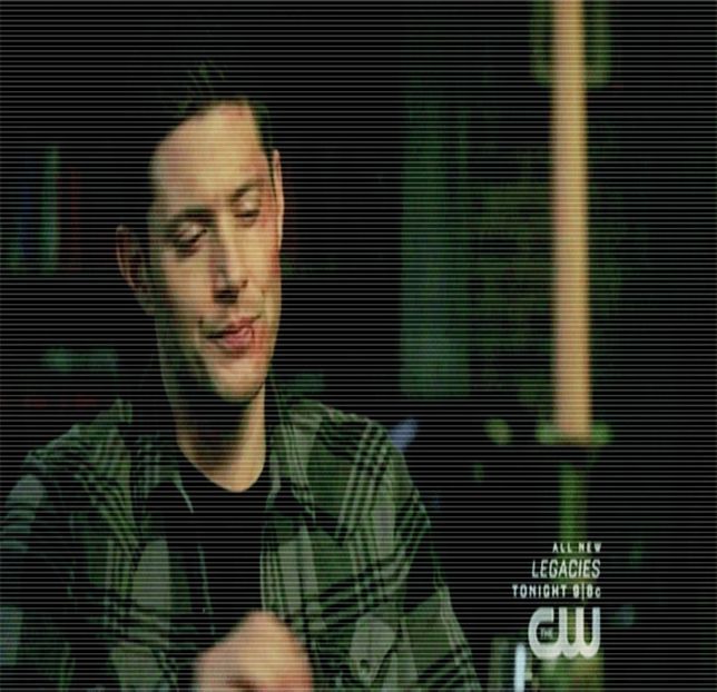 ༄❛໓ค๓ຖē໓⚜̶∱̶ε̶ε̶ℓ̶ï̶ŋ̶ɠ̶ş❱¹⍮ # Stătea în curtea campusului la umbră pe o ridicătură de deal, fiind - SO2xE05 Some ll say its a reverse