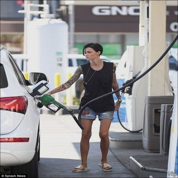 ▬ ❝Ok, o sa vin. Doar pentru ca imi dai voie si crezi ca e mai bine pentru mine.❞=))))) - SO2xE05 Some ll say its a reverse