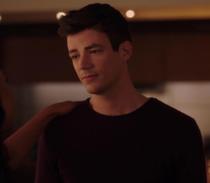 ⤑ᵖᶤᶰᵏĿЄ♏ØИÂÐЄ ┊normal viata mea=))))# deja se purta ciudat rau,se ridica si ii intinde mana( - SO2xE05 Some ll say its a reverse