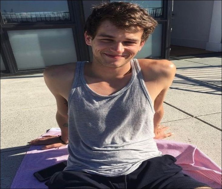 ⤑ᵖᶤᶰᵏĿЄ♏ØИÂÐЄ ┊# se uita lung la nate m;;ort si nu ii vine sa creada; oh doamne nu=)))) - SO2xE05 Some ll say its a reverse