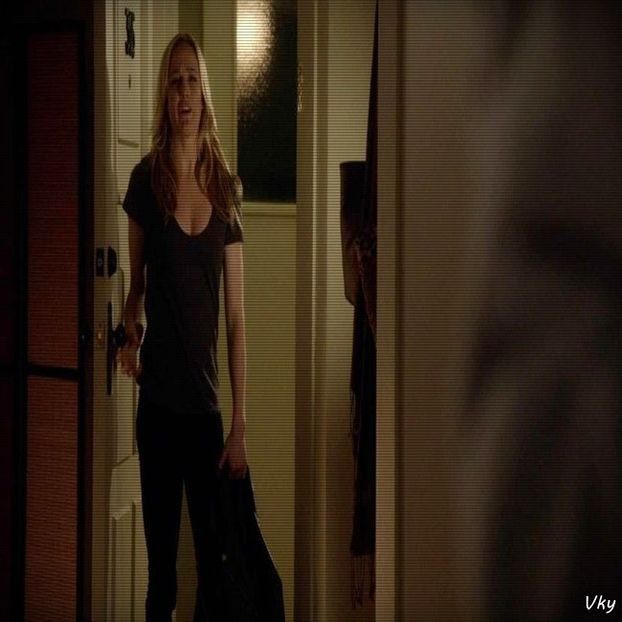 ▬ Pleaca dupa lumanari si ce mai e nevoie.=)))) - SO2xE05 Some ll say its a reverse