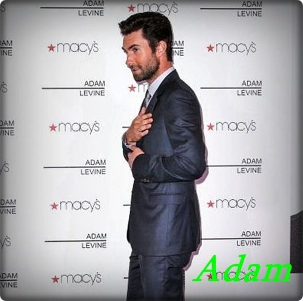 ▬ Se uita in jur la studenti si se minuneaza cand ii vede asa civilizati in drumul lui spre - SO2xE06 Welcome to the jungle