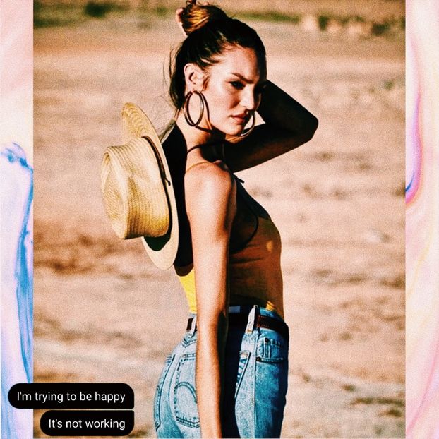 ☇. *se apropia încet de foișorul unde era Nate, când vede toată acțiunea zbiară + - SO2xE06 Welcome to the jungle