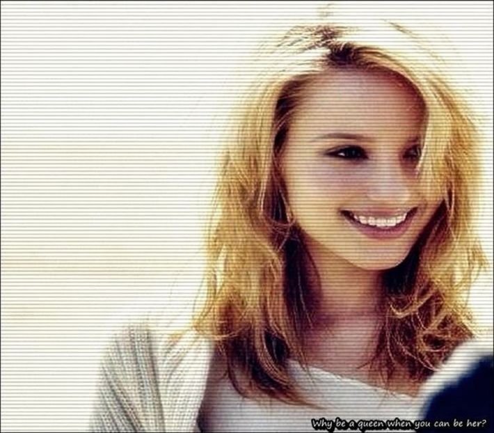 ⤑ᵖᶤᶰᵏĿЄ♏ØИÂÐЄ ┊sunt bine,tu cum esti?# se uita la ea si o analizeaza sa vada( - SO2xE06 Welcome to the jungle