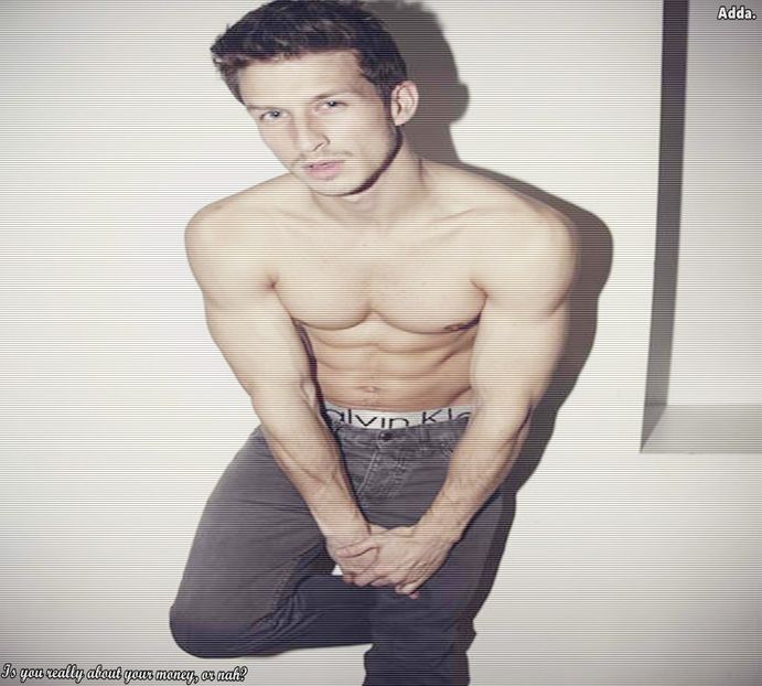 》*Stătea sus pe universitate îmbrăcat cu ch#loți tanga roz și urechi de iepure, dansa - SO2xE06 Welcome to the jungle