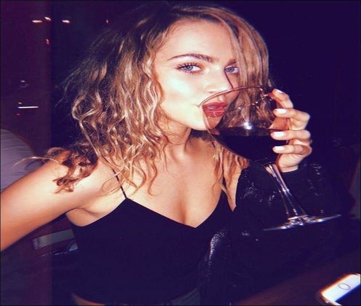 ⤑ᵖᶤᶰᵏĿЄ♏ØИÂÐЄ  exaaact,plus ce o sa ii faca si grant daca indrazneste sa( - SO2xE06 Welcome to the jungle