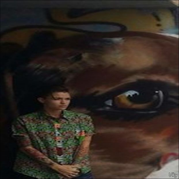 ▬ ❝Il prinde mai bine decat orice femeie ar purta asta.❞ Nu mai poate de ras.=)))))) - SO2xE06 Welcome to the jungle