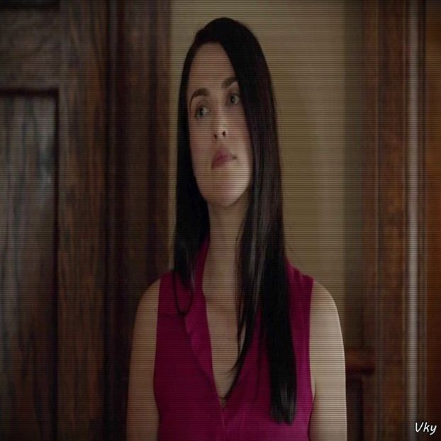 ▬ Iese din universitate si il vede pe Nate cu Chris, apoi merge la ei si se uita putin ciudat la - SO2xE06 Welcome to the jungle