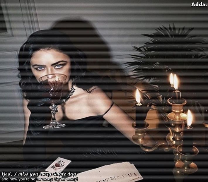 》*îl aude ce zice și-și pune mâinile în cap, se așează pe o bancă să fie cu spatele să - SO2xE06 Welcome to the jungle