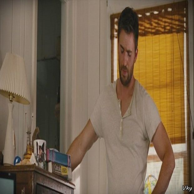 ▬ Nu mai zice nimic si pleaca de acolo prin curtea universitatii. =))))) - SO2xE06 Welcome to the jungle