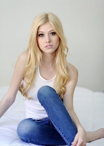 016 (17) - Katherine Grace McNamara