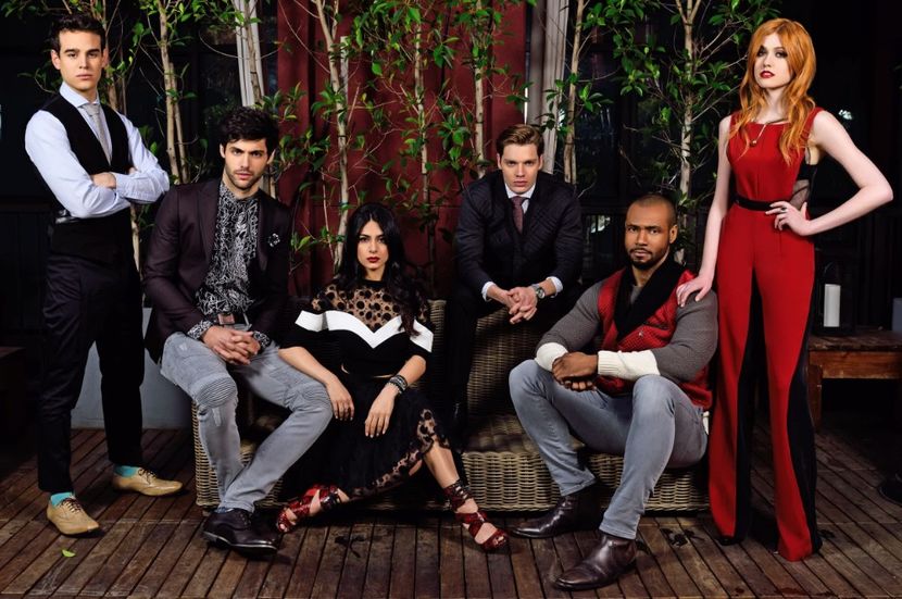 Shadowhunters (8) - Shadowhunters
