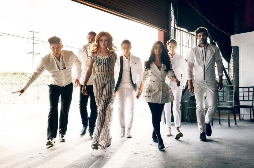 Shadowhunters (16) - Shadowhunters