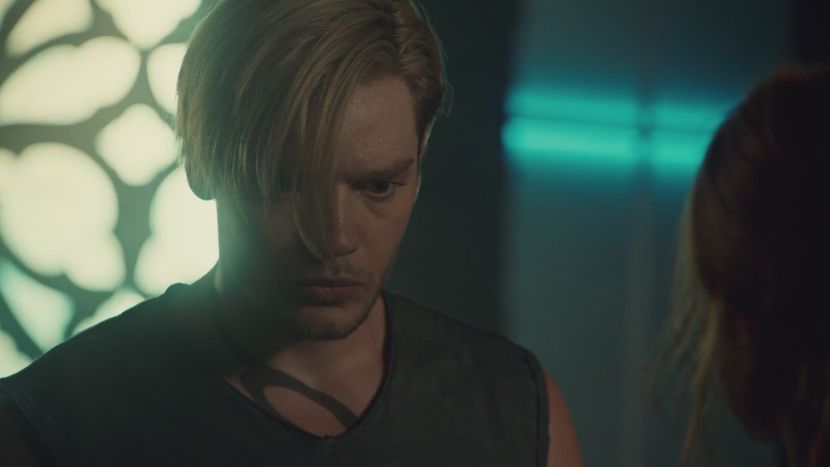 S03E01_217 - Screenshots