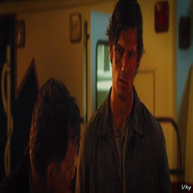 ▬ ❝Macar aici e un avantaj ca se inteleg si un dezavantaj ca nu trebuie sa stam pe langa Dobrev.❞=)) - SO2xE07 Such sorrow in her eyes