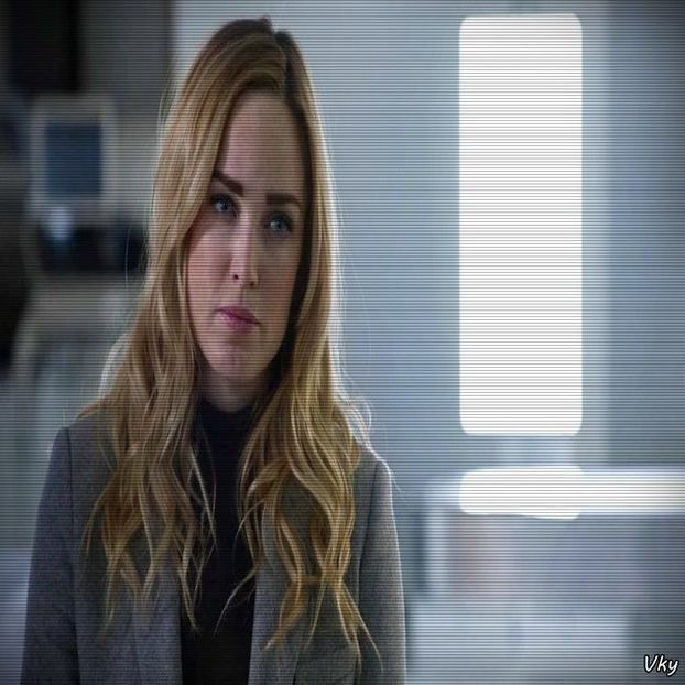 ▬ ❝Corect, dar nu poti sa negi ca astia doi s-ar trezi din morti da ne faca ceva.❞=)))) - SO2xE07 Such sorrow in her eyes