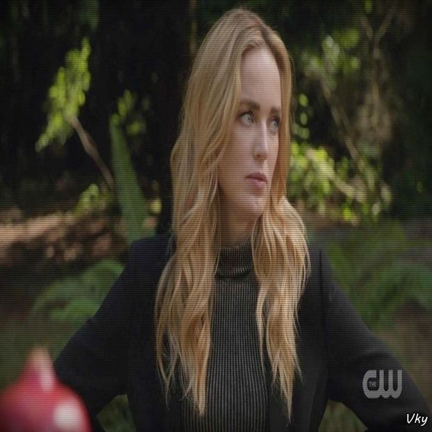 ▬ ❝Asta chiar mi-as dori sa vad si nu cred ca sunt singura.❞=))))) - SO2xE07 Such sorrow in her eyes