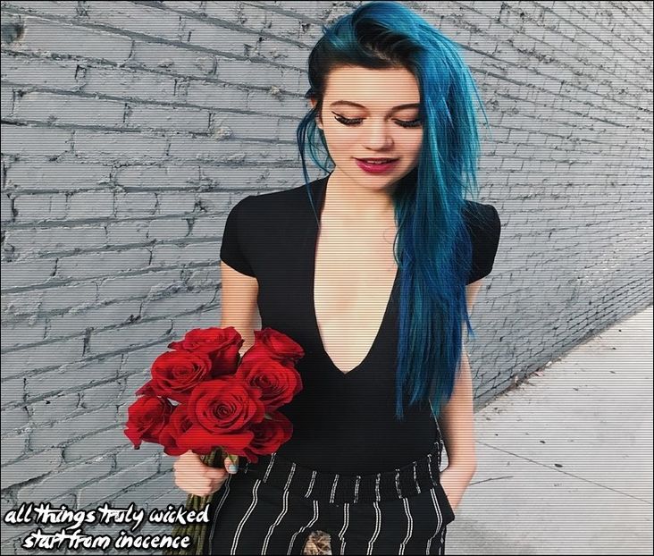 ϟ⚝. Mεямαιd Qυεεи ☪☂ [cl] hmm ..mi l-ai imprumuta intr-o zi sa il desenez ?  sau m-ai - SO2xE08 So would u be my baby