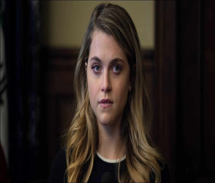 ⤑ᵖᶤᶰᵏĿЄ♏ØИÂÐЄ ┊tocmai de aia zic ca mai bine ne( - SO2xE08 So would u be my baby