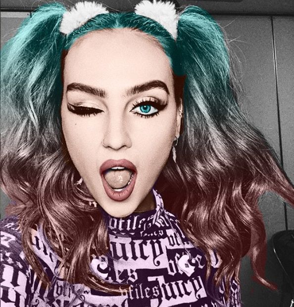  - 001a Perrie