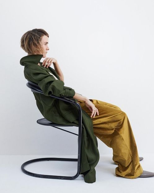 ▬ ❝Perfect.❞ Se uita la el asteapta si-l lasa sa spuna ce vroia.=))) - SO2xE08 So would u be my baby