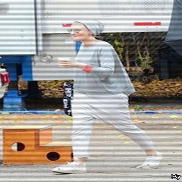 ▬ ❝Tot la fel de refuzat erai si acum, nu imi doresc acest tron. Doar ca nu am incredere in oamenii - SO2xE08 So would u be my baby