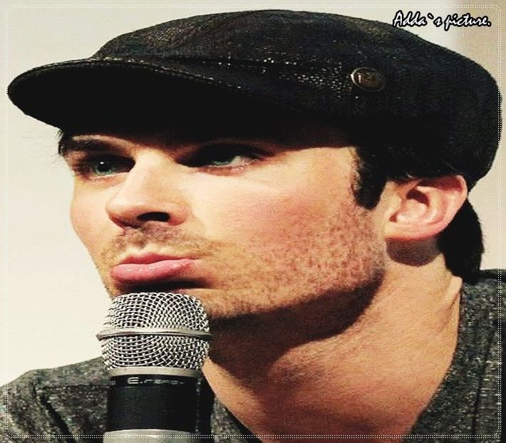 》Bună dimineața, Tom. Totul bine? *se uită la el apoi râde și-și dă o palmă peste frunte* - SO2xE08 So would u be my baby