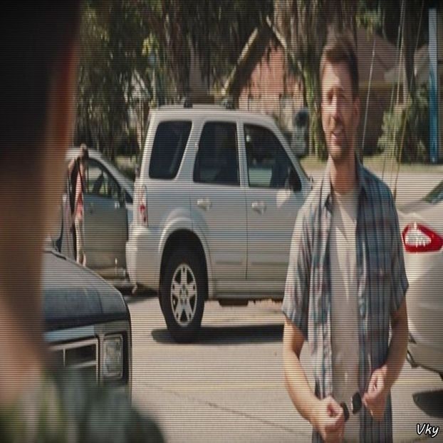 ▬ Ii scapa tigara din mana si il prinde sa nu pice amandoi de pe - SO2xE08 So would u be my baby