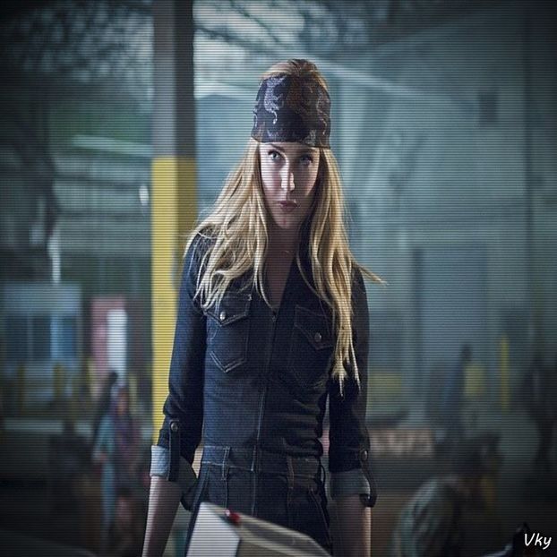 ▬ ❝Eu nu te mint niciodata, iubire. Asa ca nu ma enerva si nu incepe cu d-astea ca las invatatul - SO2xE08 So would u be my baby